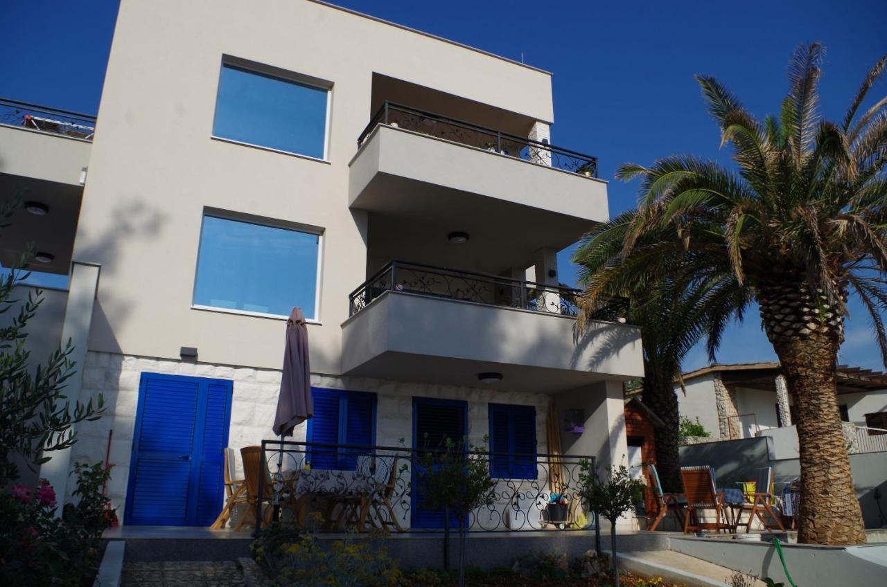 Apartments By The Sea Slatine, Ciovo - 14158 Екстериор снимка