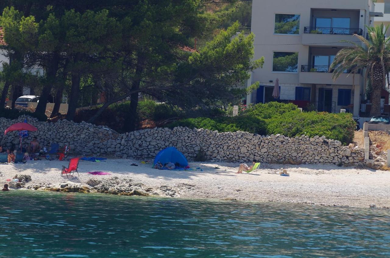 Apartments By The Sea Slatine, Ciovo - 14158 Екстериор снимка