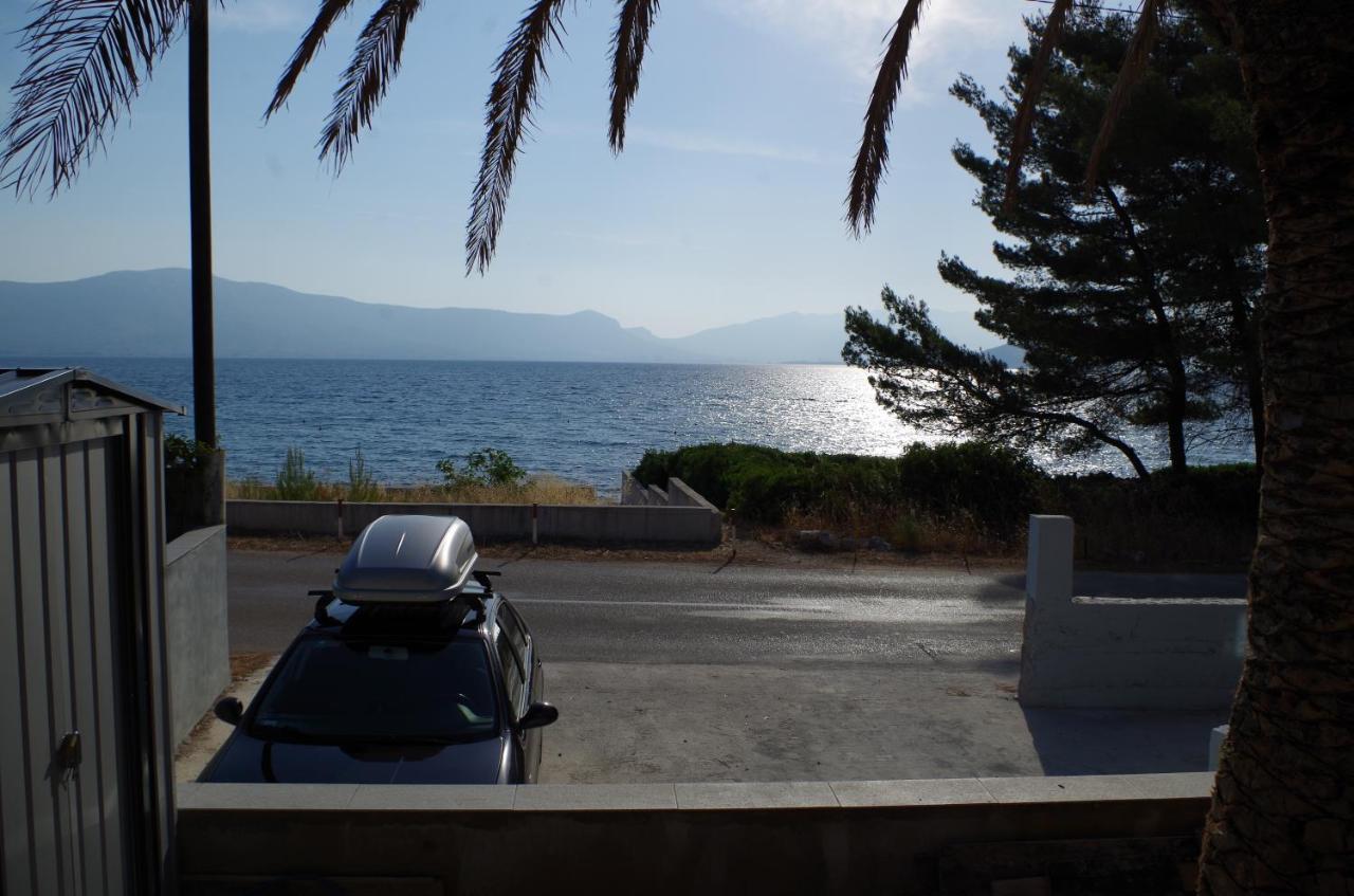 Apartments By The Sea Slatine, Ciovo - 14158 Екстериор снимка